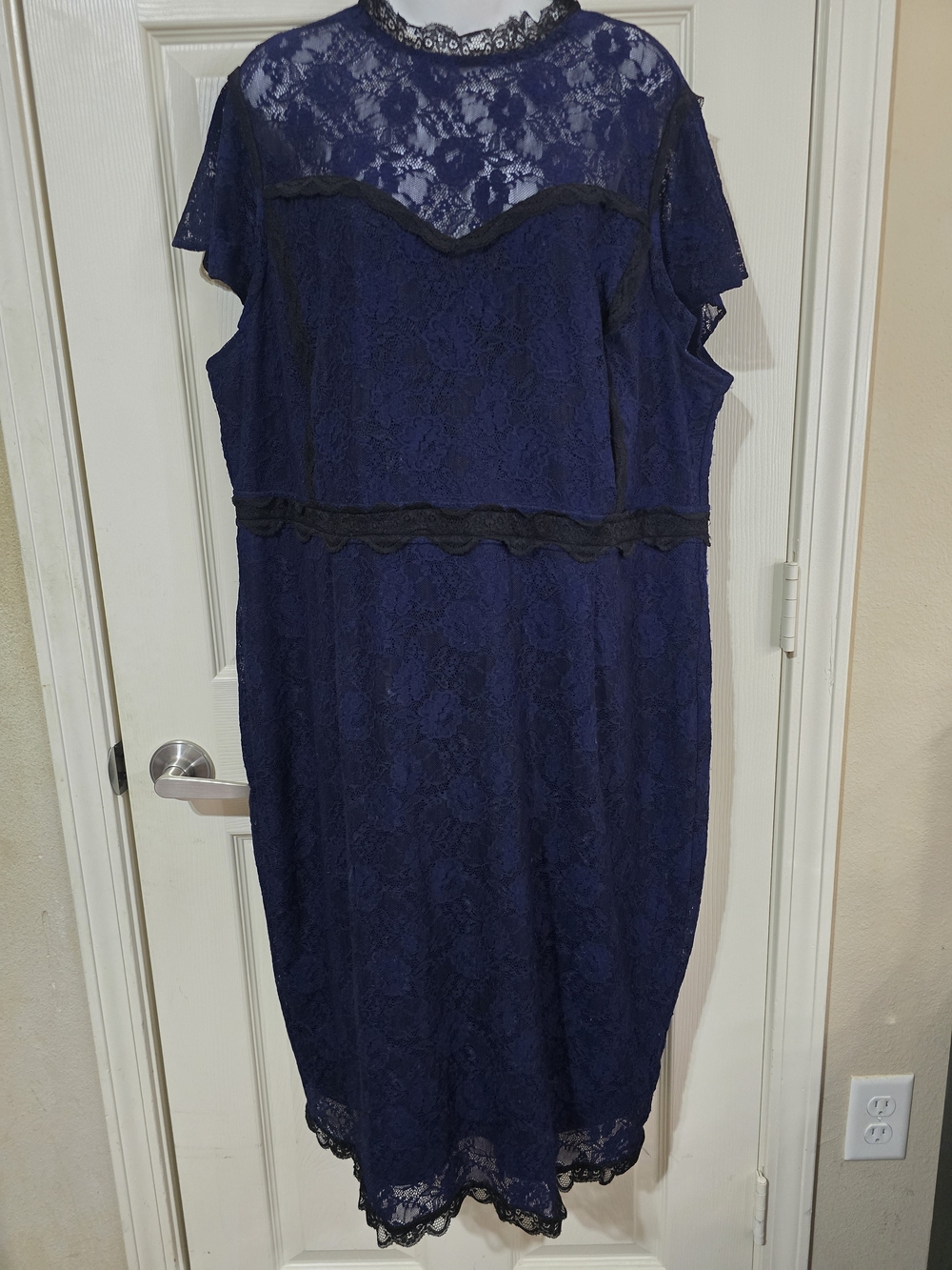 torrid Navy Lace Midi Dress with Sheer Yoke Sz 22